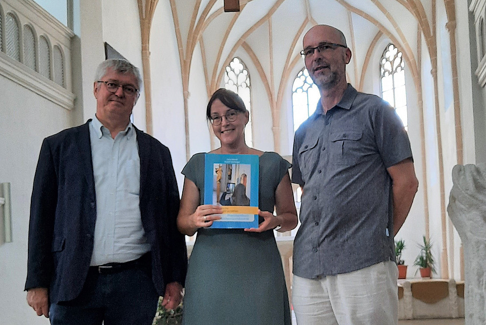 (von links): Prof. Dr. Hans Mendl, Anja Wagner-Hölzl und Dr. Rudolf Sitzberger
