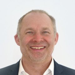 Portraitbild Dr. Manuel Stinglhammer